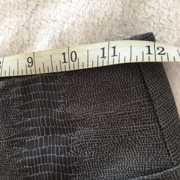 Onzie XS NWOT Snakeskin Mesh - Picture 4 of 4